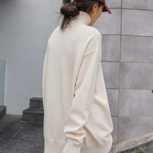 Dazy Cream Colored Turtleneck Buttoned Sweater - Picture 4 of 10